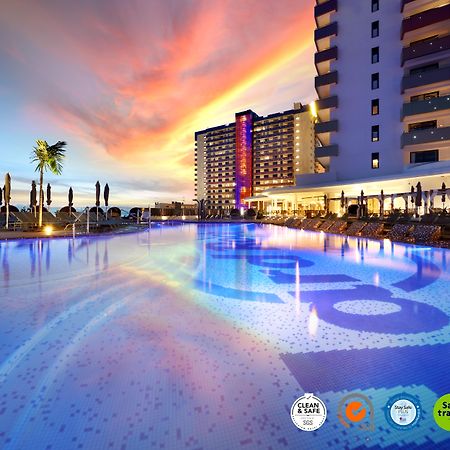 فندق هارد روك تينيريفي أذيخي المظهر الخارجي الصورة The swimming pool at the hotel