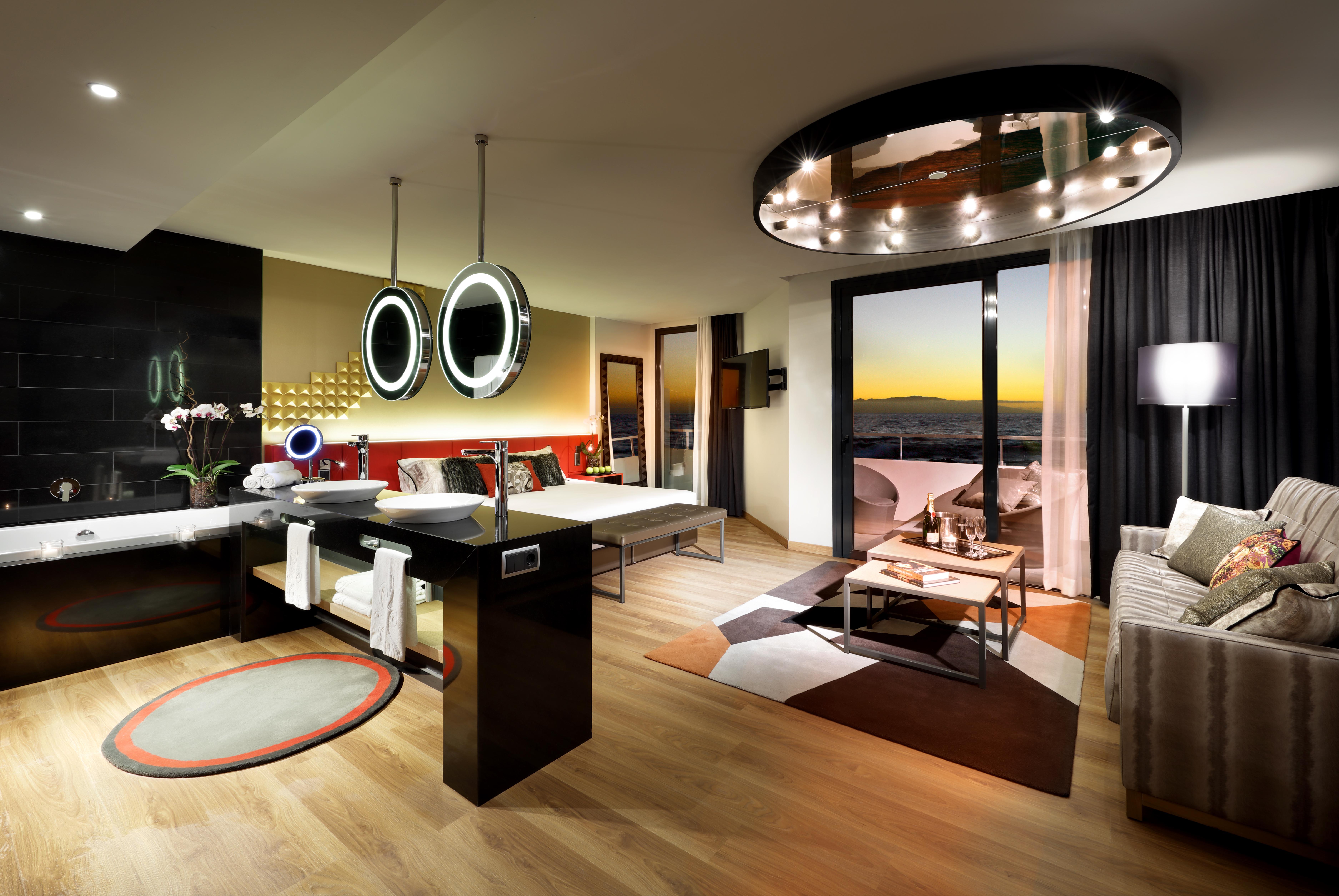 فندق هارد روك تينيريفي أذيخي المظهر الخارجي الصورة A suite at the Mandarin Oriental, Munich