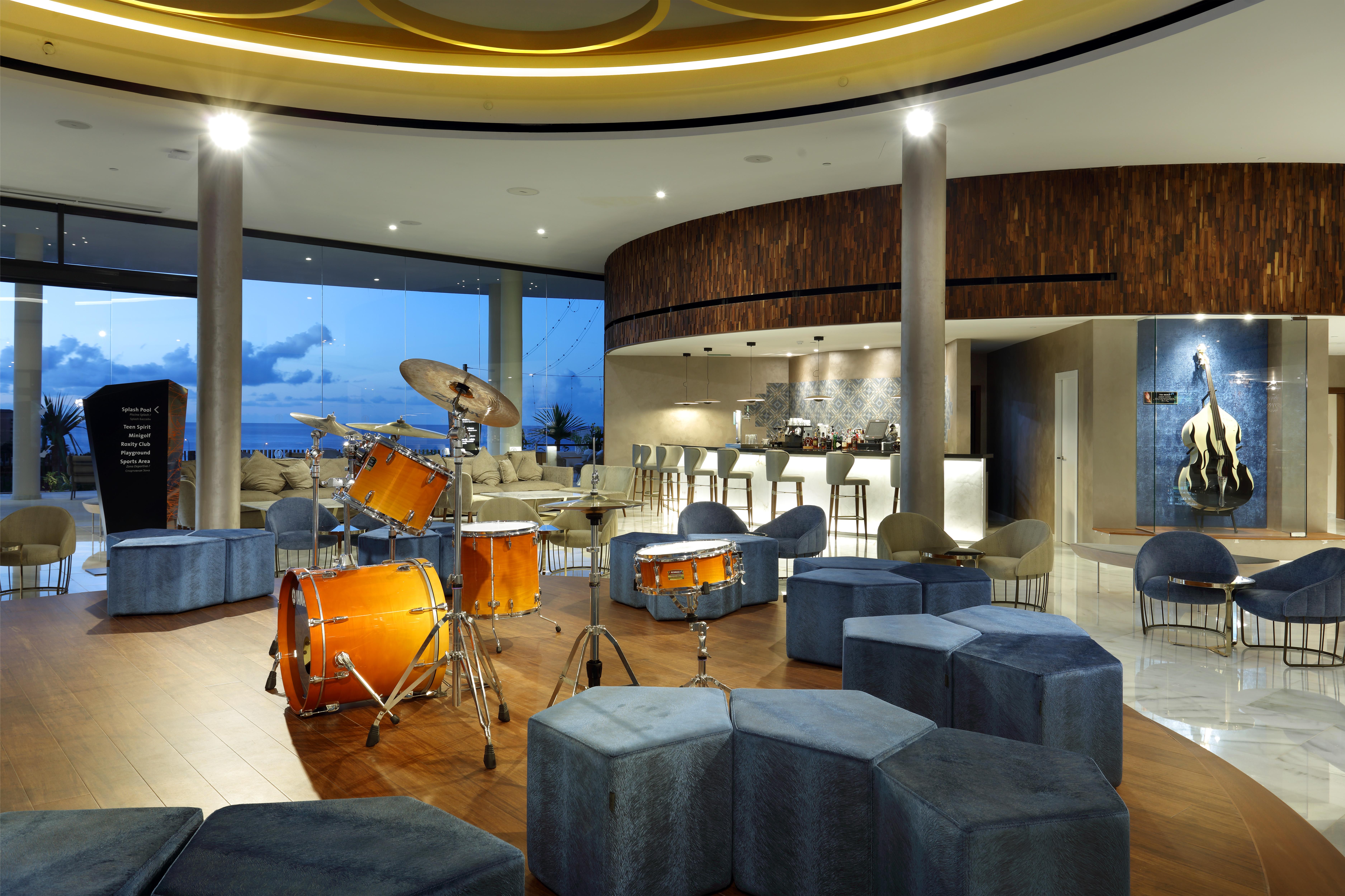 فندق هارد روك تينيريفي أذيخي المظهر الخارجي الصورة The interior of the hotel