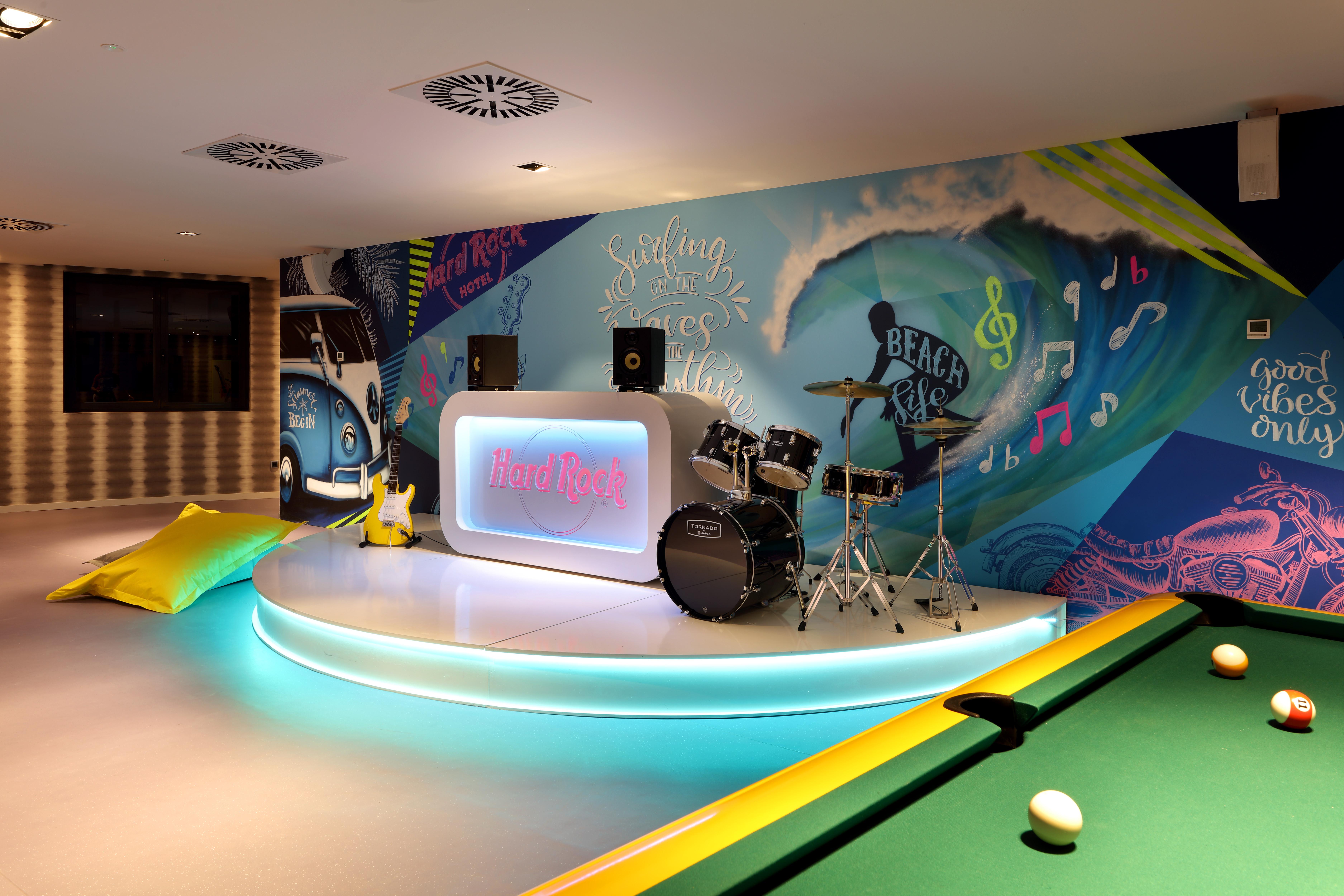 فندق هارد روك تينيريفي أذيخي المظهر الخارجي الصورة The stage at the I'm Music! studio