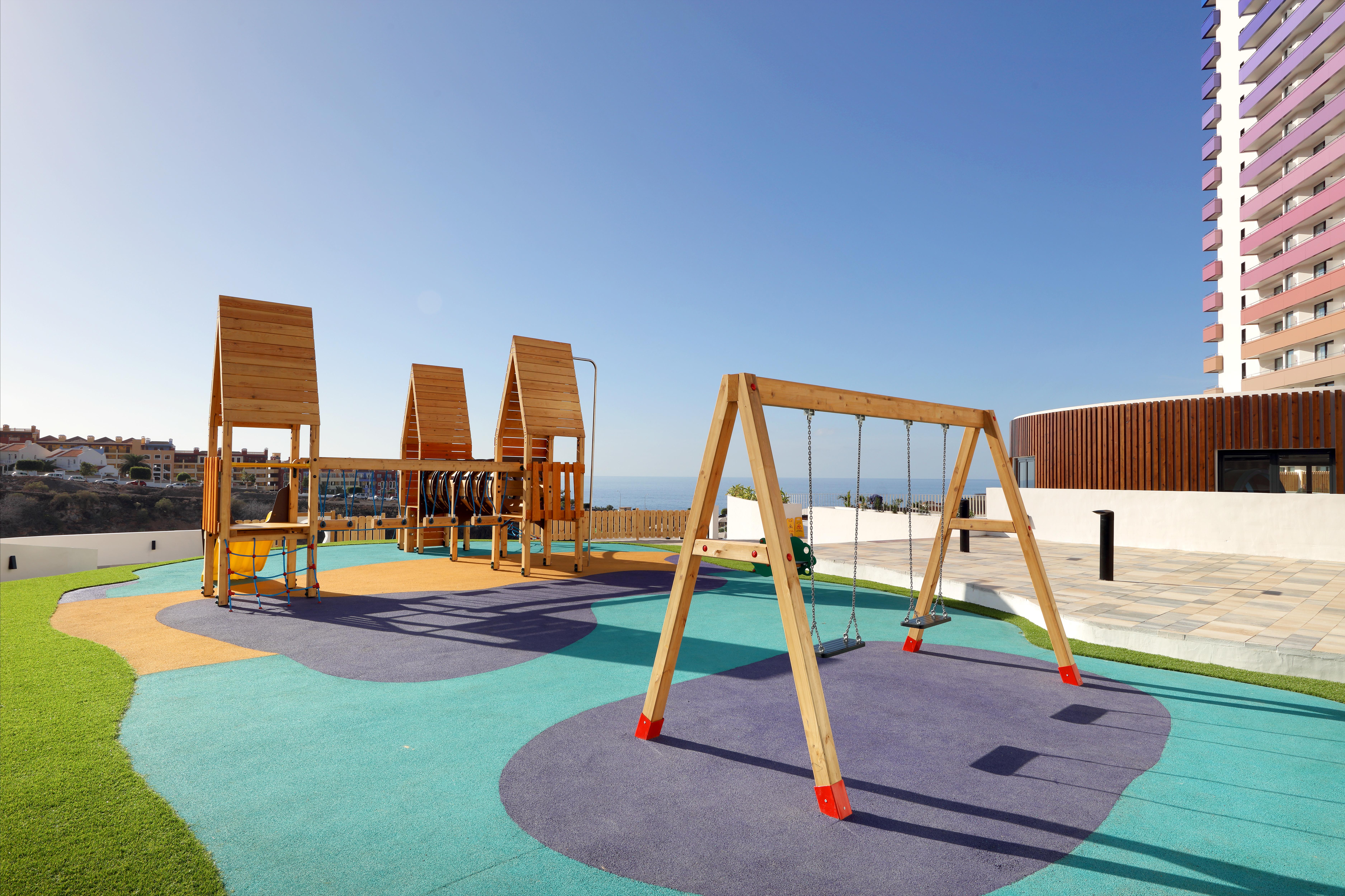 فندق هارد روك تينيريفي أذيخي المظهر الخارجي الصورة Playground in the complex