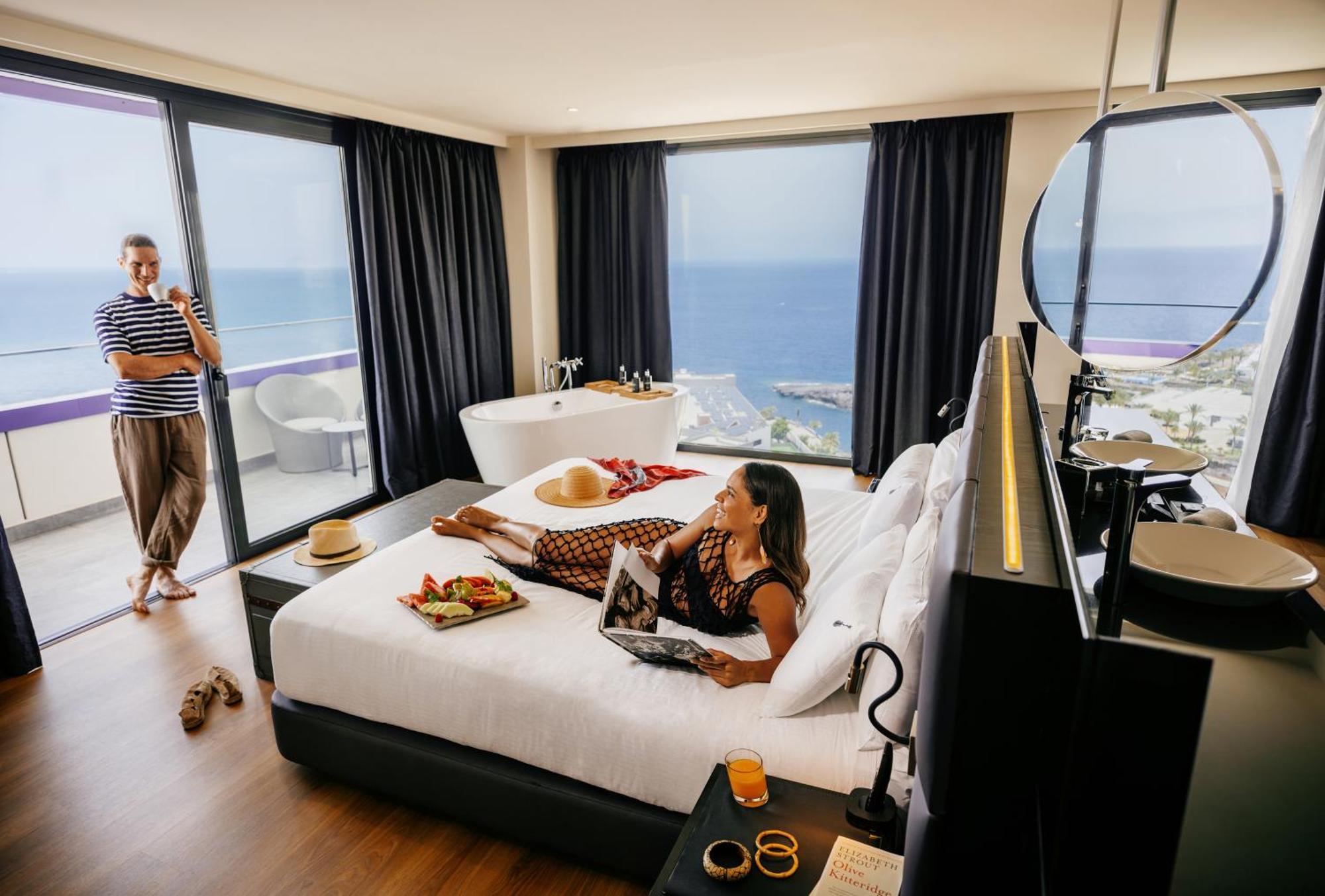 فندق هارد روك تينيريفي أذيخي المظهر الخارجي الصورة A room at the hotel